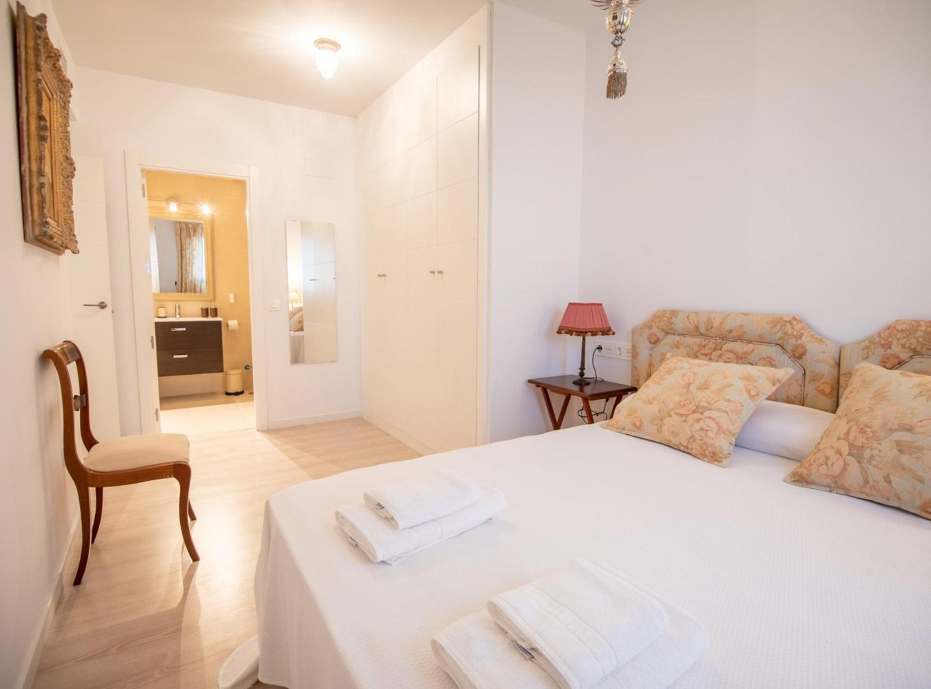 Sibssanlucar Manzanilla-piscina-terraza-bajoguia-playa-centro Sanlucar de Barrameda